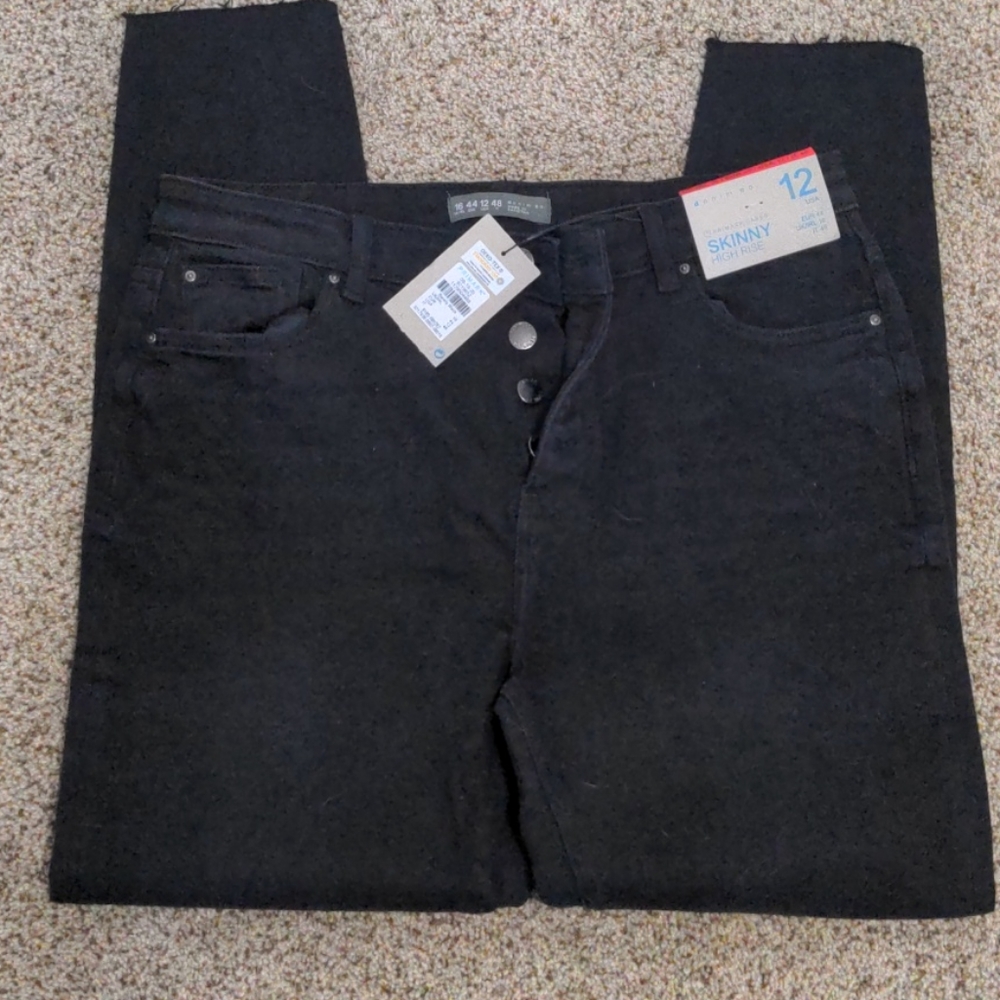 Black High Rise Skinny Jeans